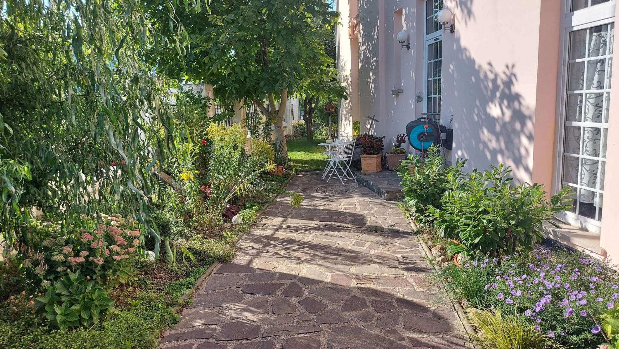 Leipzig Ferienwohnung In Ruhiger Lage Ngoại thất bức ảnh